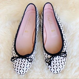 Pretty Ballerinas bow flats - black & white